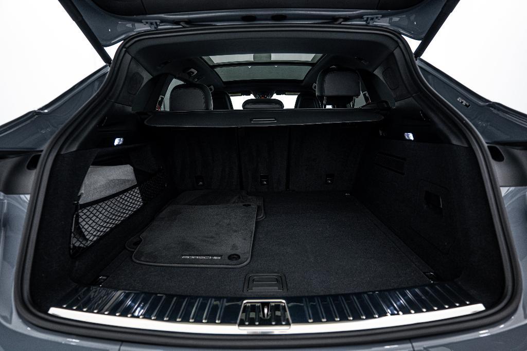 used 2025 Porsche Cayenne car, priced at $129,500