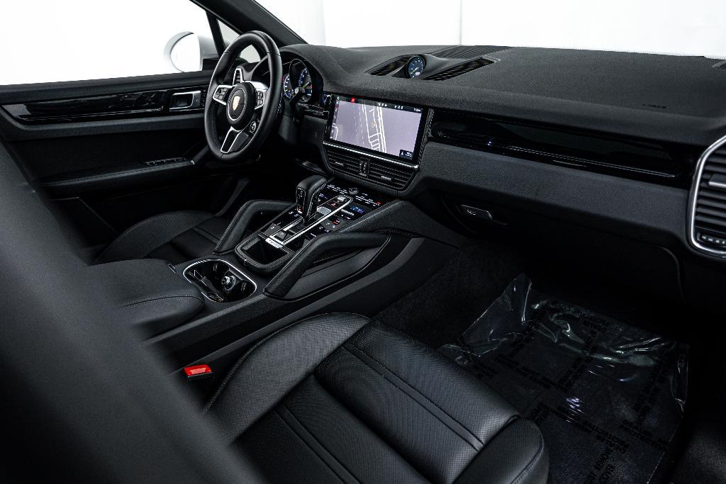 used 2021 Porsche Cayenne E-Hybrid car, priced at $64,500