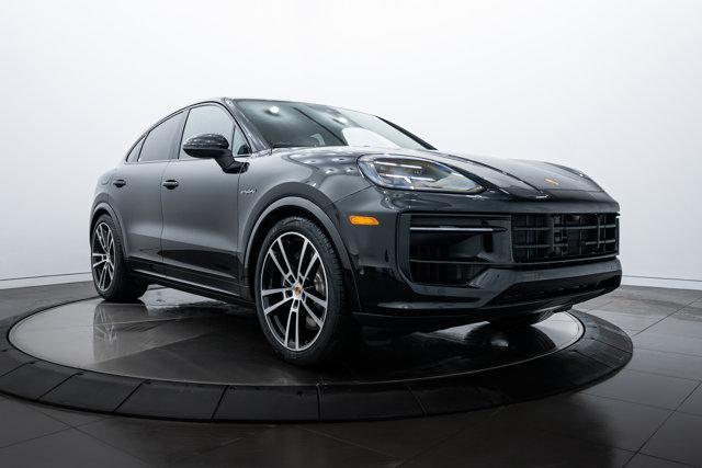 new 2025 Porsche Cayenne car, priced at $137,095