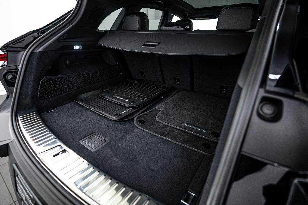 used 2025 Porsche Cayenne car, priced at $94,500