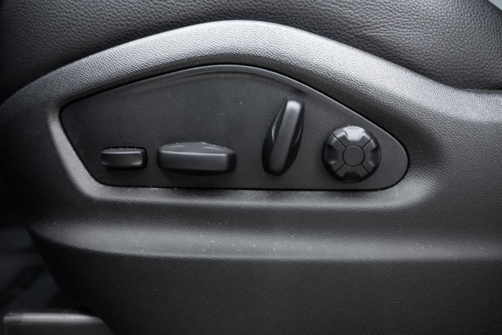 used 2024 Porsche Cayenne car, priced at $75,991