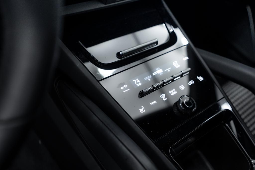 new 2025 Porsche Cayenne car, priced at $176,795