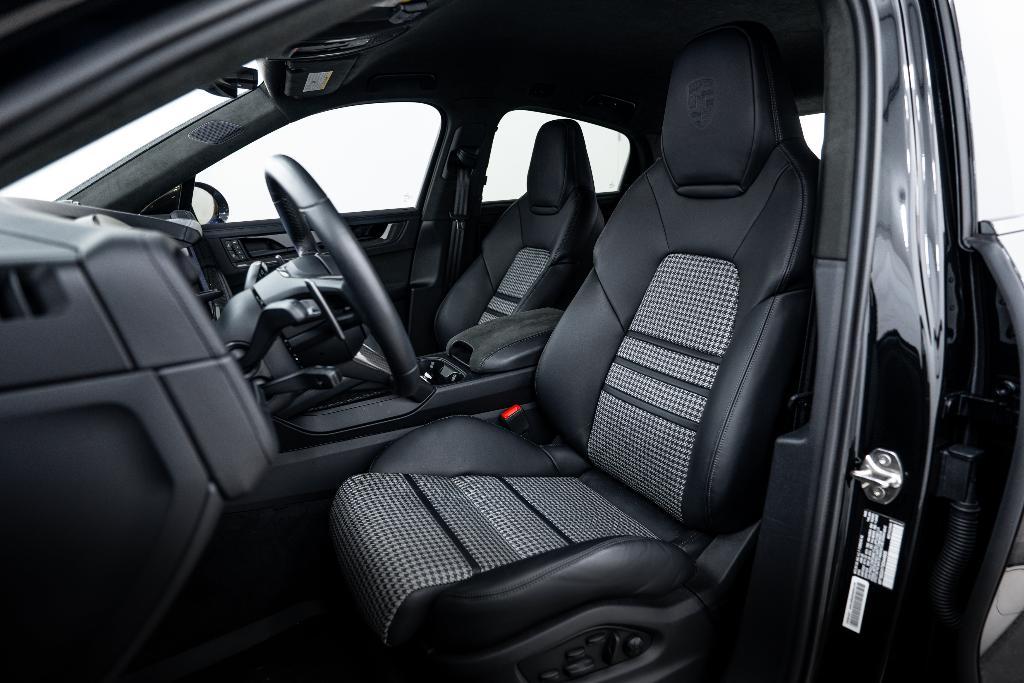 new 2025 Porsche Cayenne car, priced at $176,795