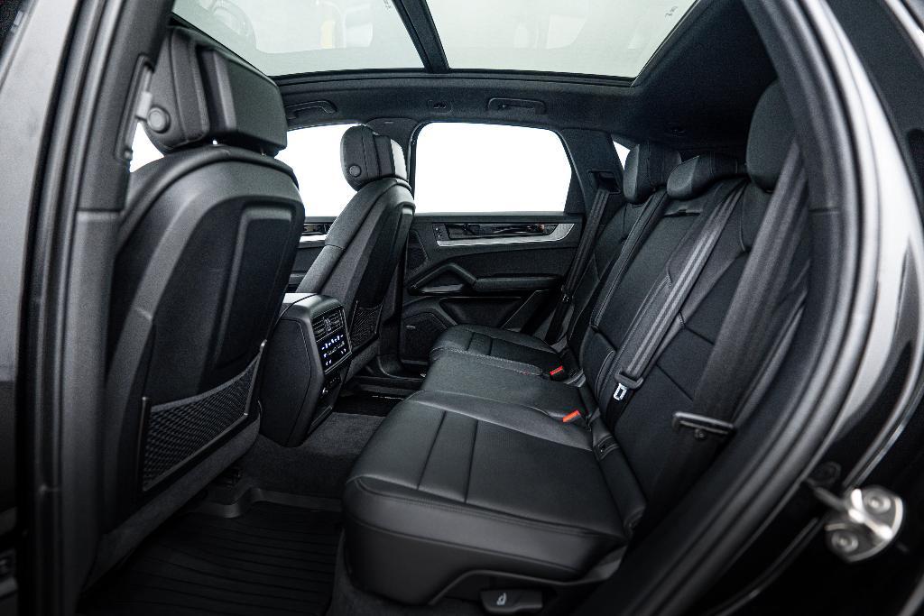 used 2025 Porsche Cayenne car, priced at $93,990