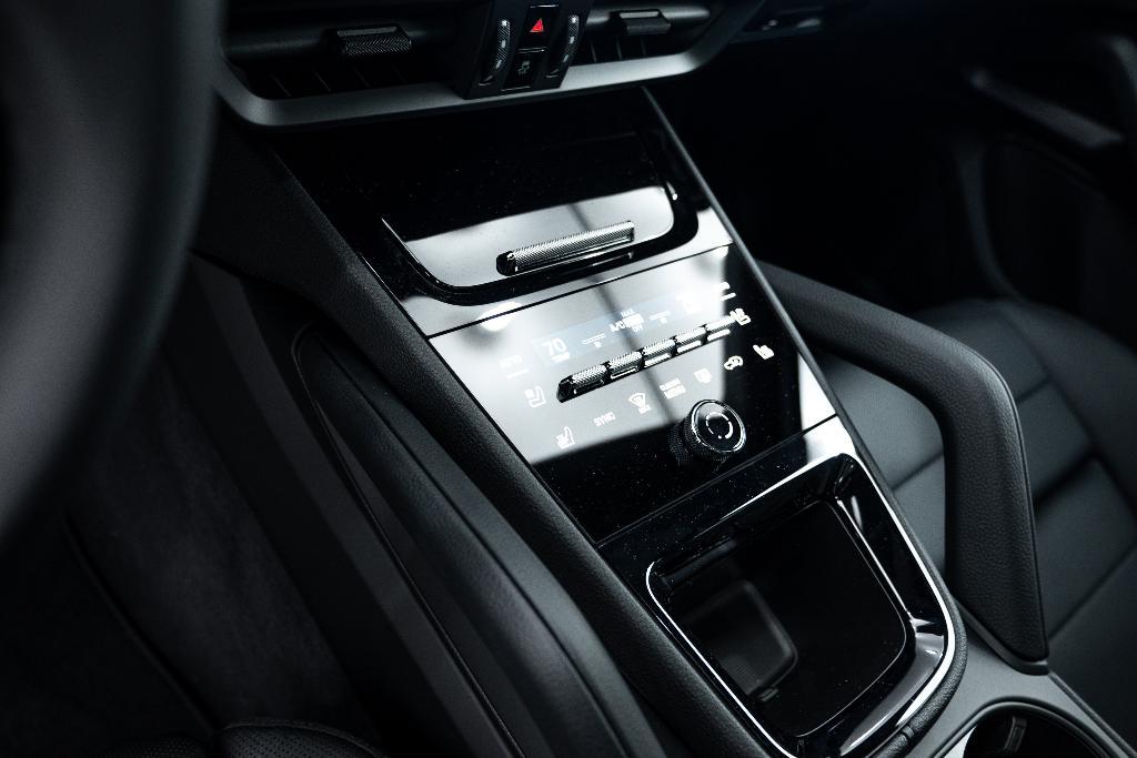 used 2025 Porsche Cayenne car, priced at $91,991