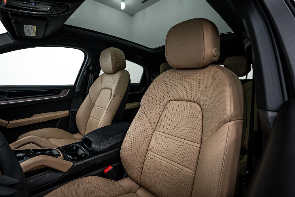used 2025 Porsche Cayenne car, priced at $98,991