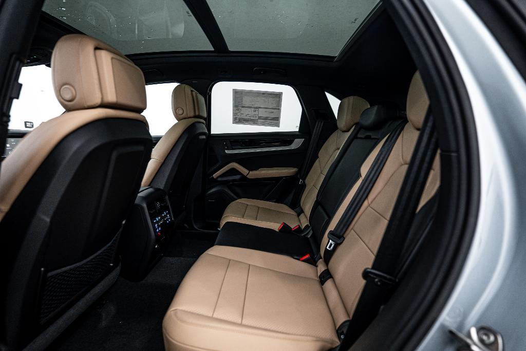 used 2025 Porsche Cayenne car, priced at $98,000