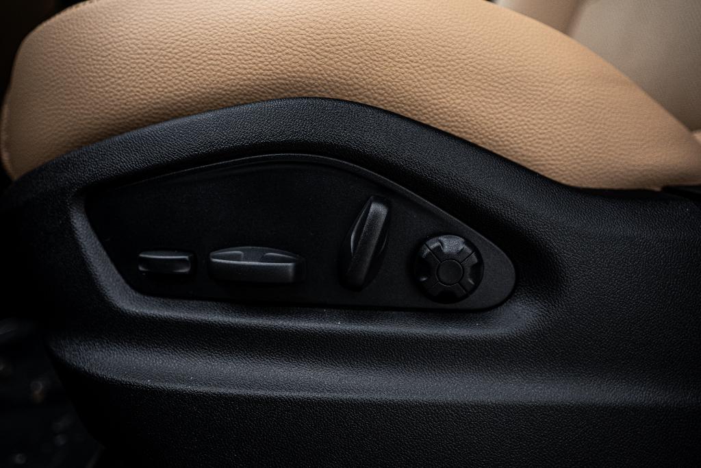 used 2025 Porsche Cayenne car, priced at $98,000