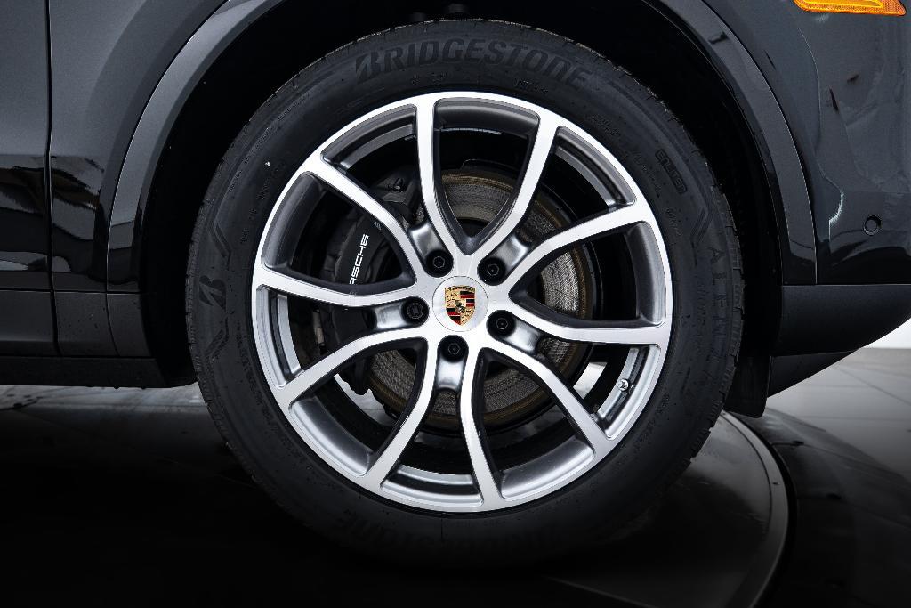 used 2025 Porsche Cayenne car, priced at $95,000