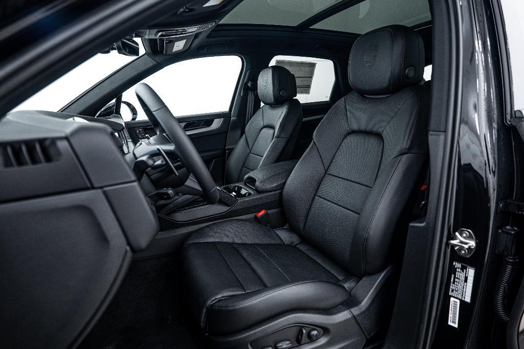 used 2025 Porsche Cayenne car, priced at $95,000