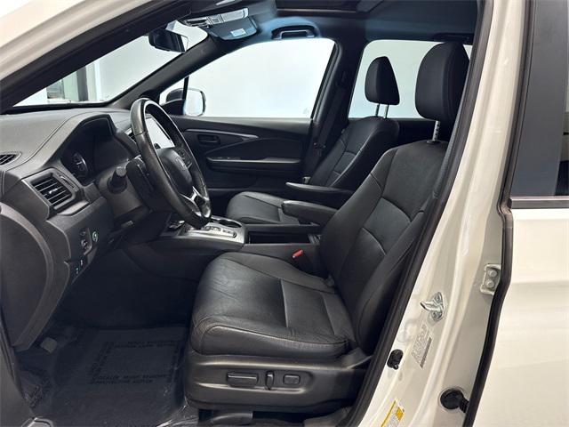 used 2022 Honda Passport car, priced at $31,990