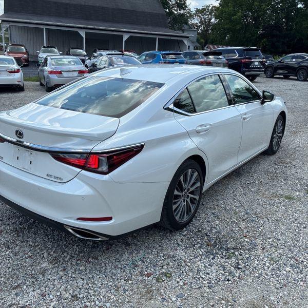 used 2021 Lexus ES 350 car, priced at $30,811