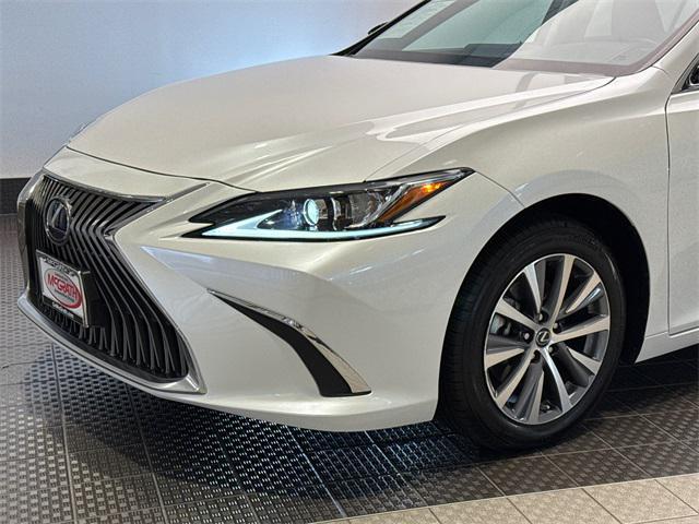 used 2021 Lexus ES 300h car, priced at $36,490