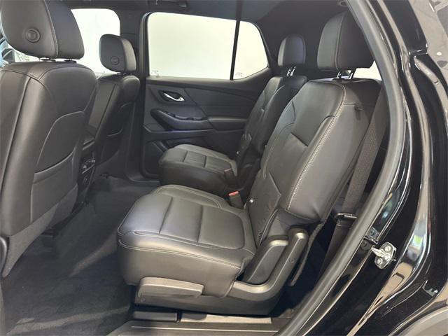 used 2022 Chevrolet Traverse car, priced at $33,500