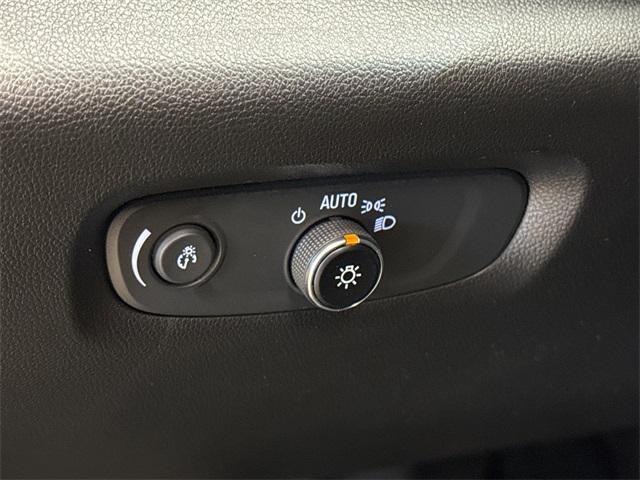 used 2022 Chevrolet Traverse car, priced at $33,500