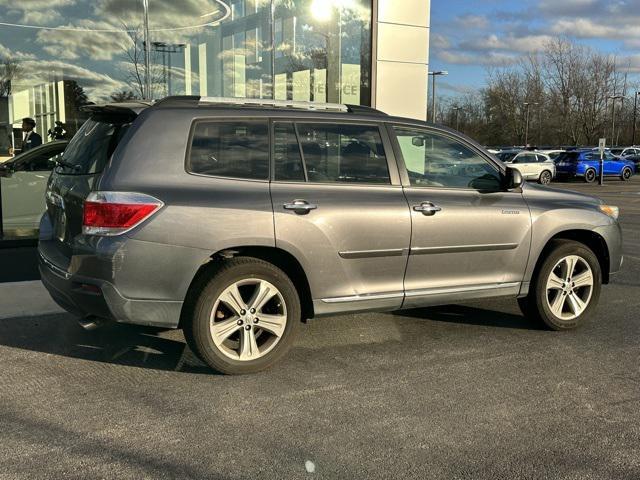 used 2013 Toyota Highlander car, priced at $16,990