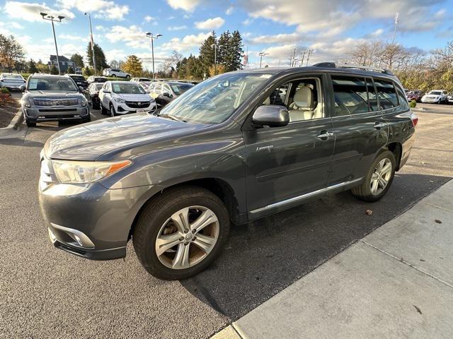 used 2013 Toyota Highlander car, priced at $16,990