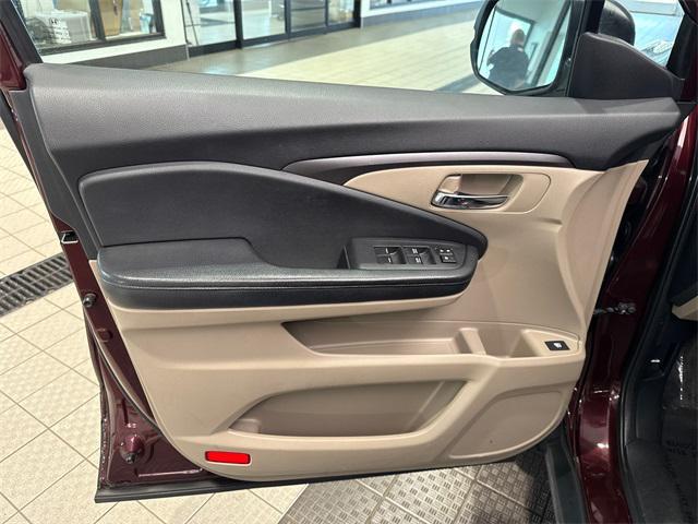 used 2016 Honda Pilot car, priced at $19,990