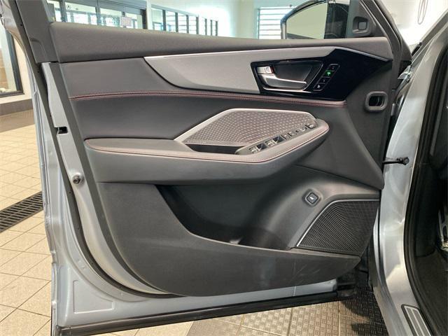 used 2023 Acura MDX car, priced at $43,404