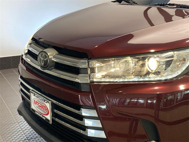 used 2018 Toyota Highlander car, priced at $25,325
