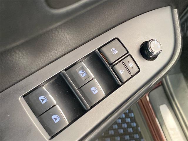 used 2018 Toyota Highlander car, priced at $25,325