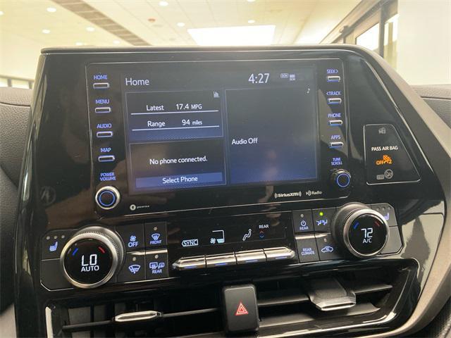 used 2022 Toyota Highlander car, priced at $34,513