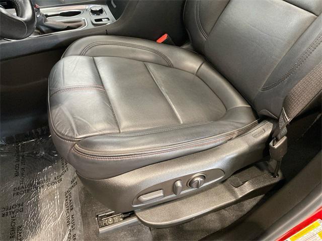used 2022 Chevrolet Traverse car, priced at $31,676