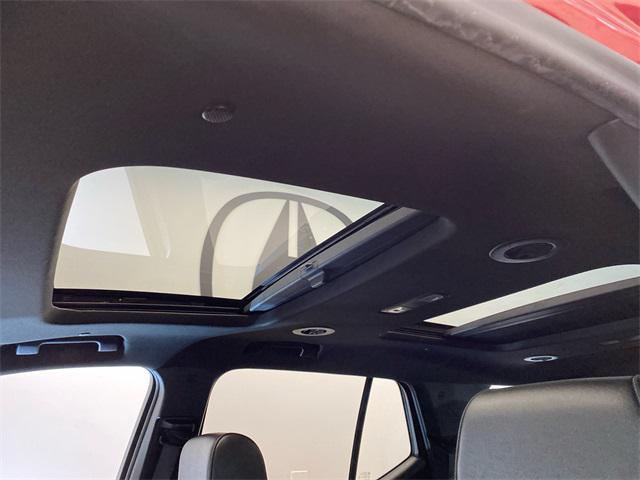 used 2022 Chevrolet Traverse car, priced at $31,676