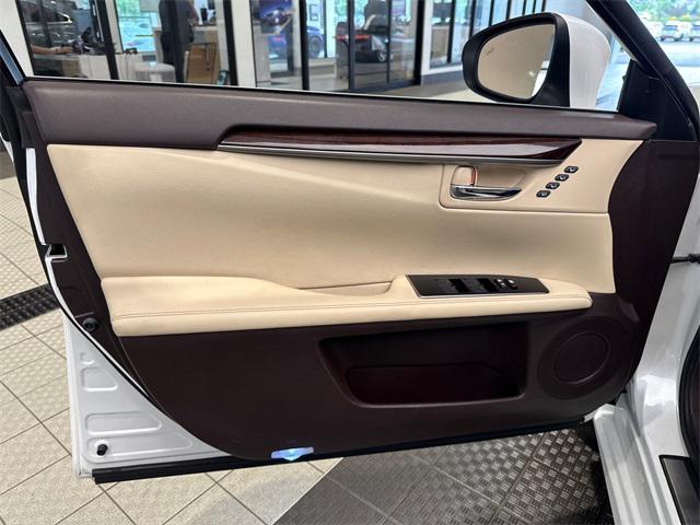 used 2016 Lexus ES 350 car, priced at $23,990