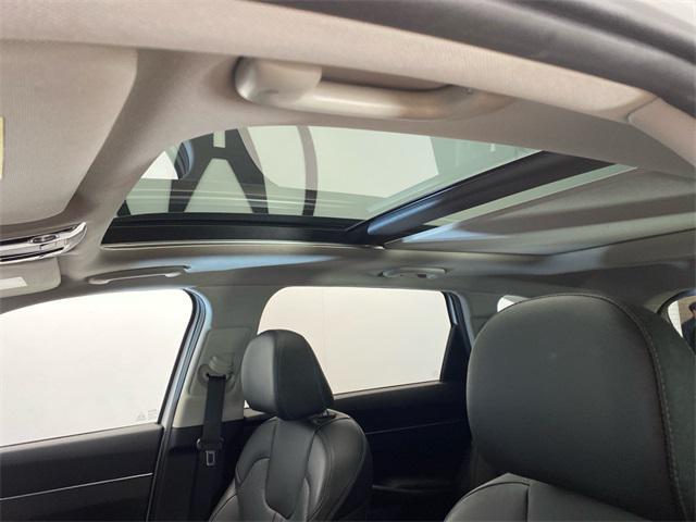 used 2021 Kia Sorento car, priced at $24,117