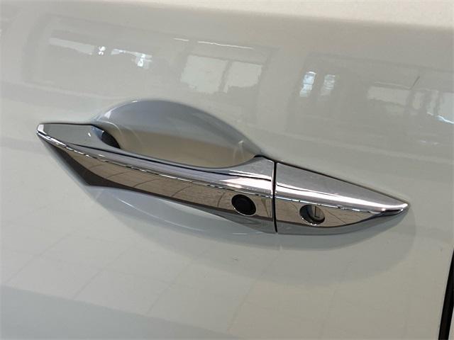 used 2018 Acura MDX car, priced at $19,467