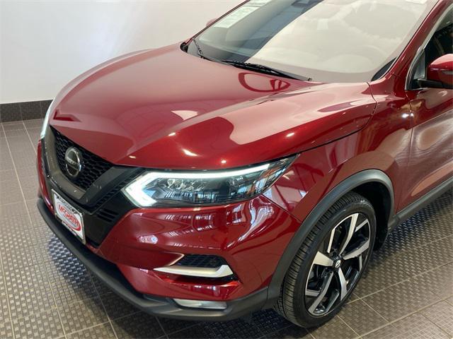 used 2020 Nissan Rogue Sport car, priced at $15,990