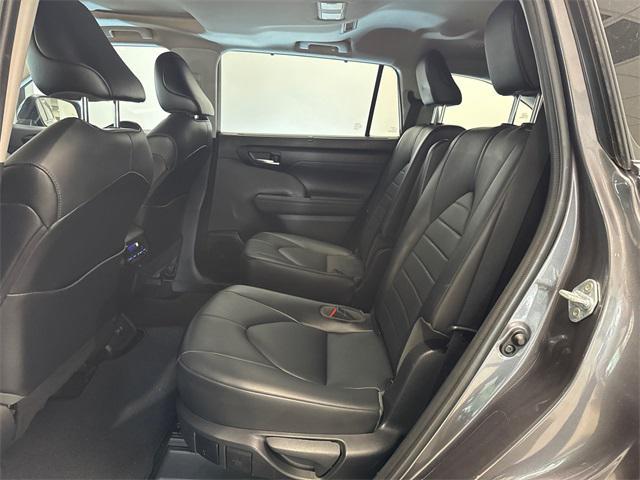 used 2021 Toyota Highlander car, priced at $33,990