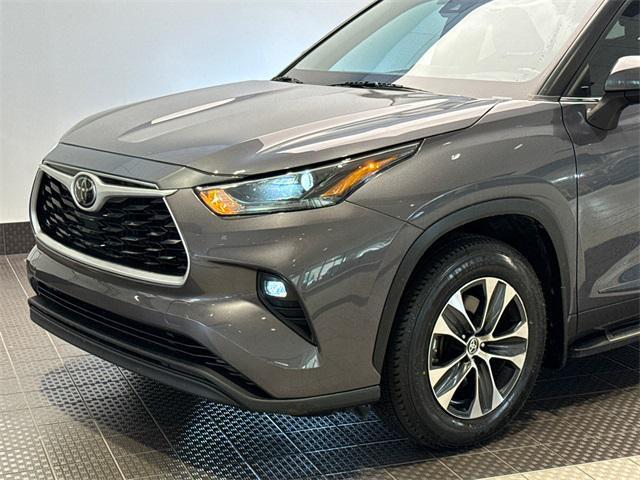 used 2021 Toyota Highlander car, priced at $33,990