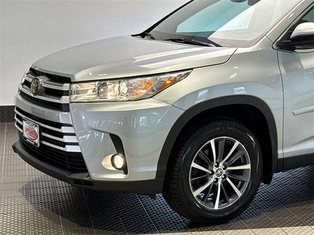 used 2019 Toyota Highlander car, priced at $26,749
