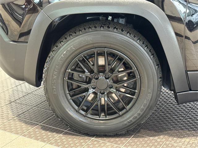 used 2019 Jeep Cherokee car, priced at $16,500