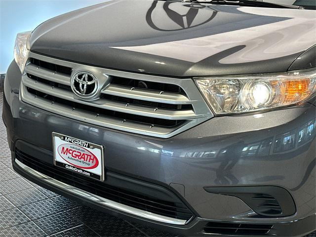 used 2013 Toyota Highlander car, priced at $13,490