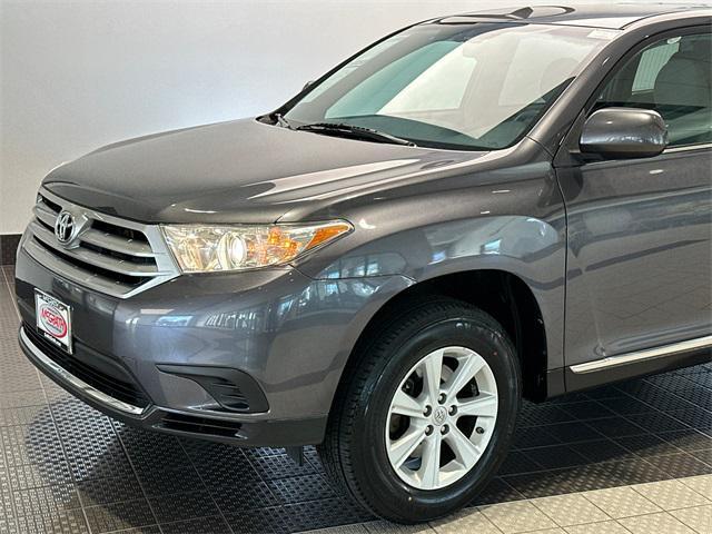 used 2013 Toyota Highlander car, priced at $13,490