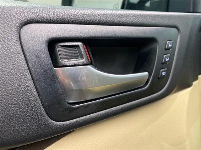 used 2015 Toyota Highlander car, priced at $19,960