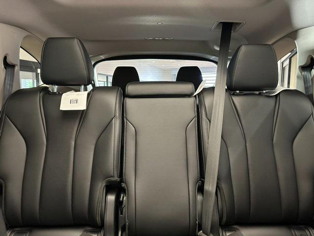 used 2022 Acura MDX car, priced at $36,490