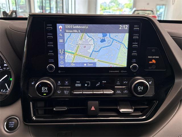 used 2021 Toyota Highlander car, priced at $33,015