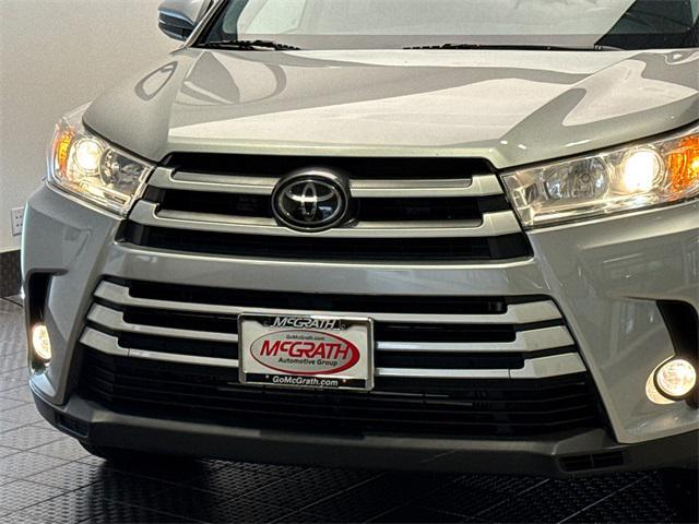 used 2018 Toyota Highlander car, priced at $23,539