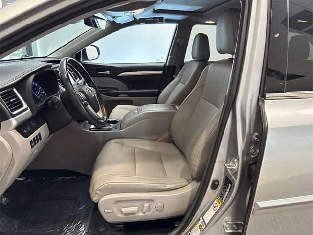 used 2018 Toyota Highlander car, priced at $23,539