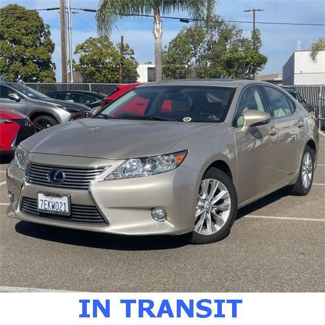 used 2014 Lexus ES 300h car, priced at $19,000