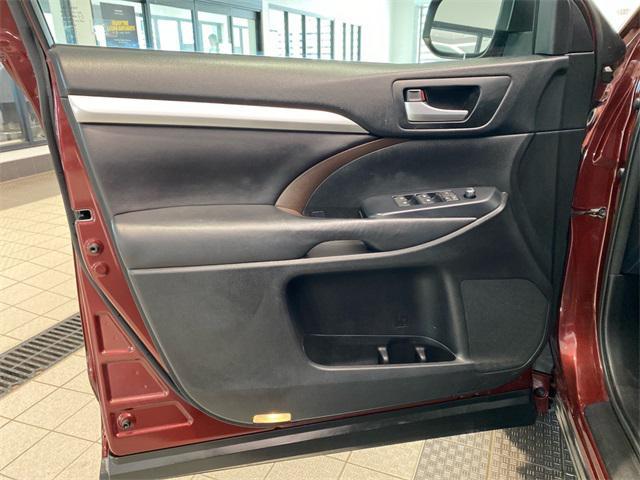 used 2017 Toyota Highlander car, priced at $22,986