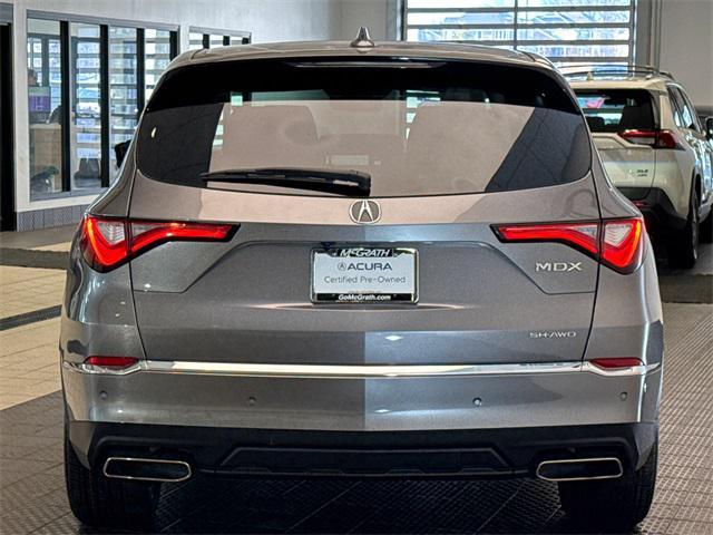 used 2022 Acura MDX car, priced at $39,250