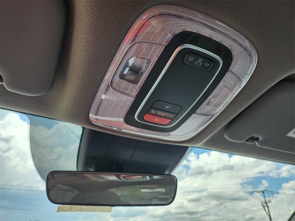 new 2025 Hyundai ELANTRA HEV car, priced at $26,127