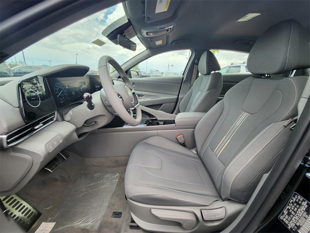 new 2025 Hyundai ELANTRA HEV car, priced at $26,127