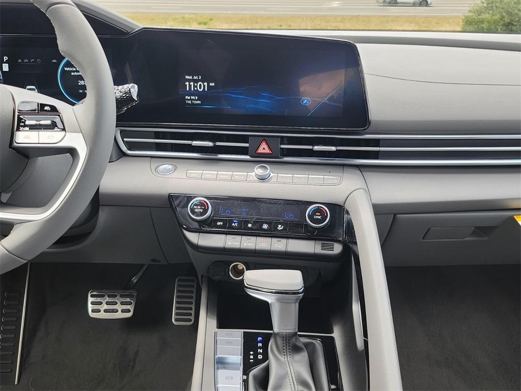 new 2025 Hyundai ELANTRA HEV car, priced at $26,127