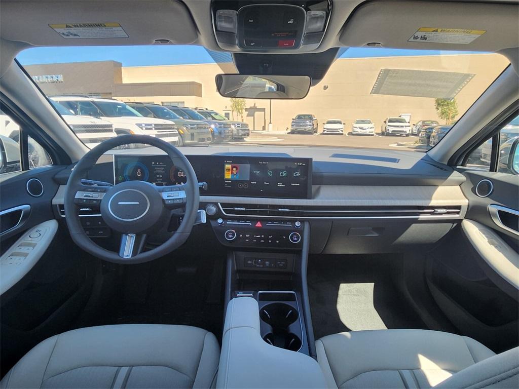 new 2025 Hyundai Sonata Hybrid car, priced at $29,879